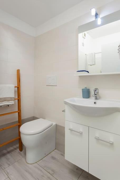 Attico Incantevole - Forum Assago & Humanitas Hotel Rozzano Bagian luar foto
